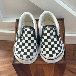 Baby classic black and white Vans Sneakers size US 3